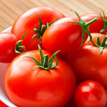 Красные томаты: классика и потрясающий вкус!